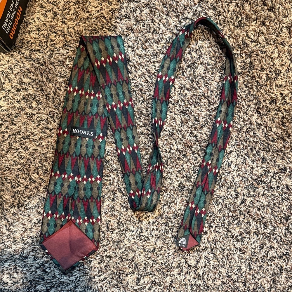 Moores Vintage Green and Burgundy Patterned Men's Tie